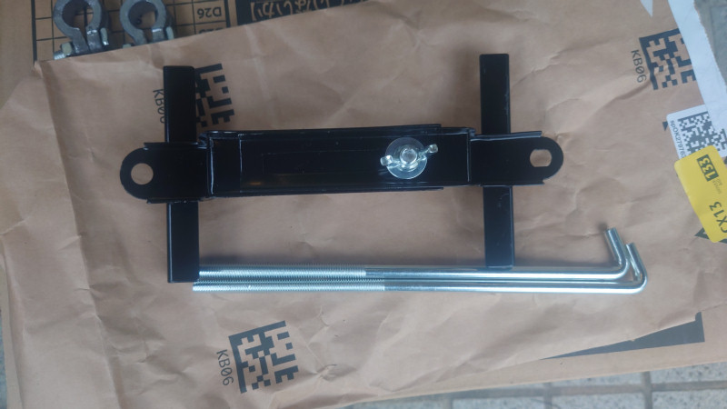 バッテリー汎用ステー
